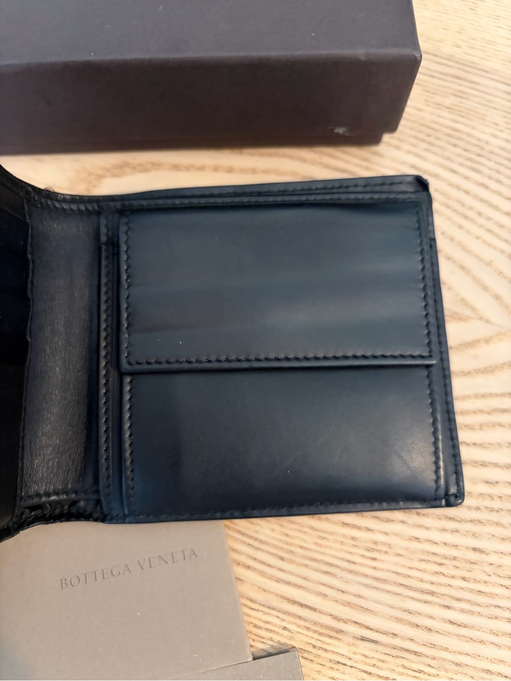 Bottega Veneta Black Intrecciato Leather Wallet with Box and COA - Picture 7 of 14